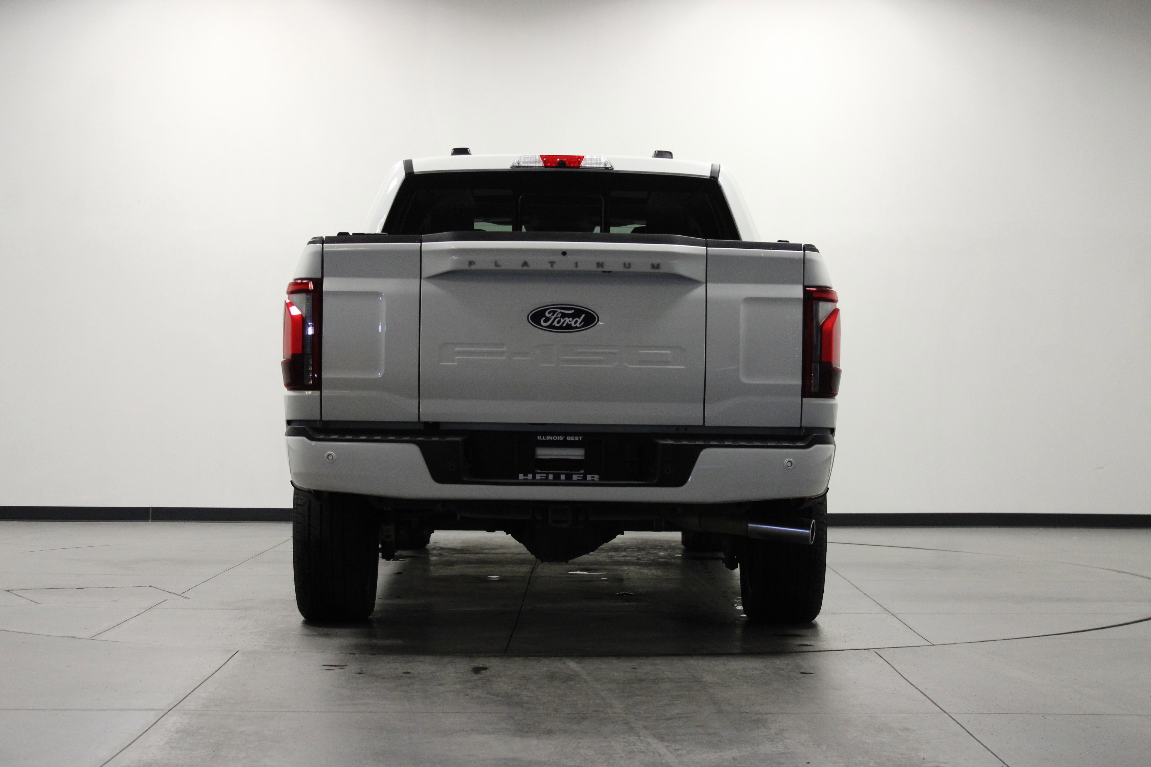 Used 2024 Ford F150 Platinum w/ Equipment Group 703A Plus AWD/4WD image 5