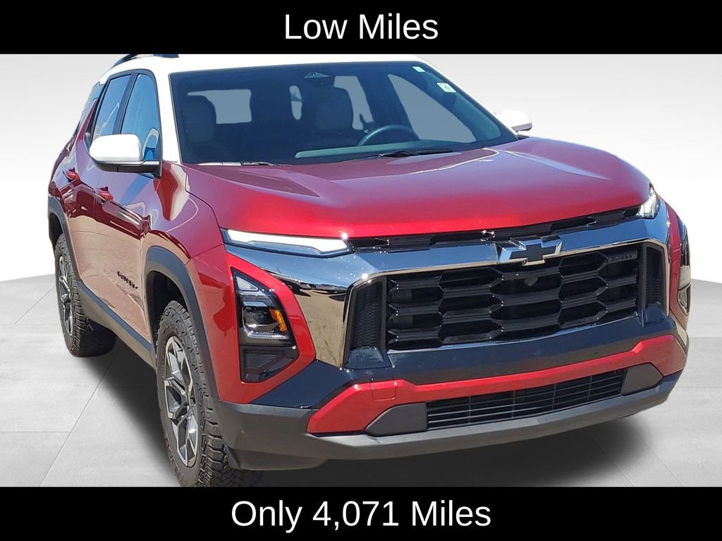 Used 2025 Chevrolet Equinox ACTIV AWD/4WD image 2