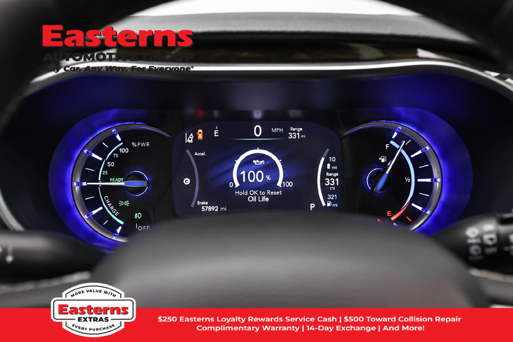 Used 2023 Chrysler Pacifica Limited FWD image 19