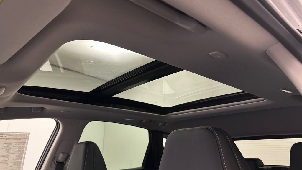 New 2025 Nissan Murano SL w/ Cargo Package image 16