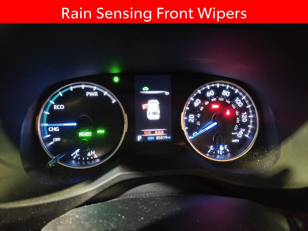 Used 2021 Toyota RAV4 XLE w/ XLE Grade Weather Package image 9