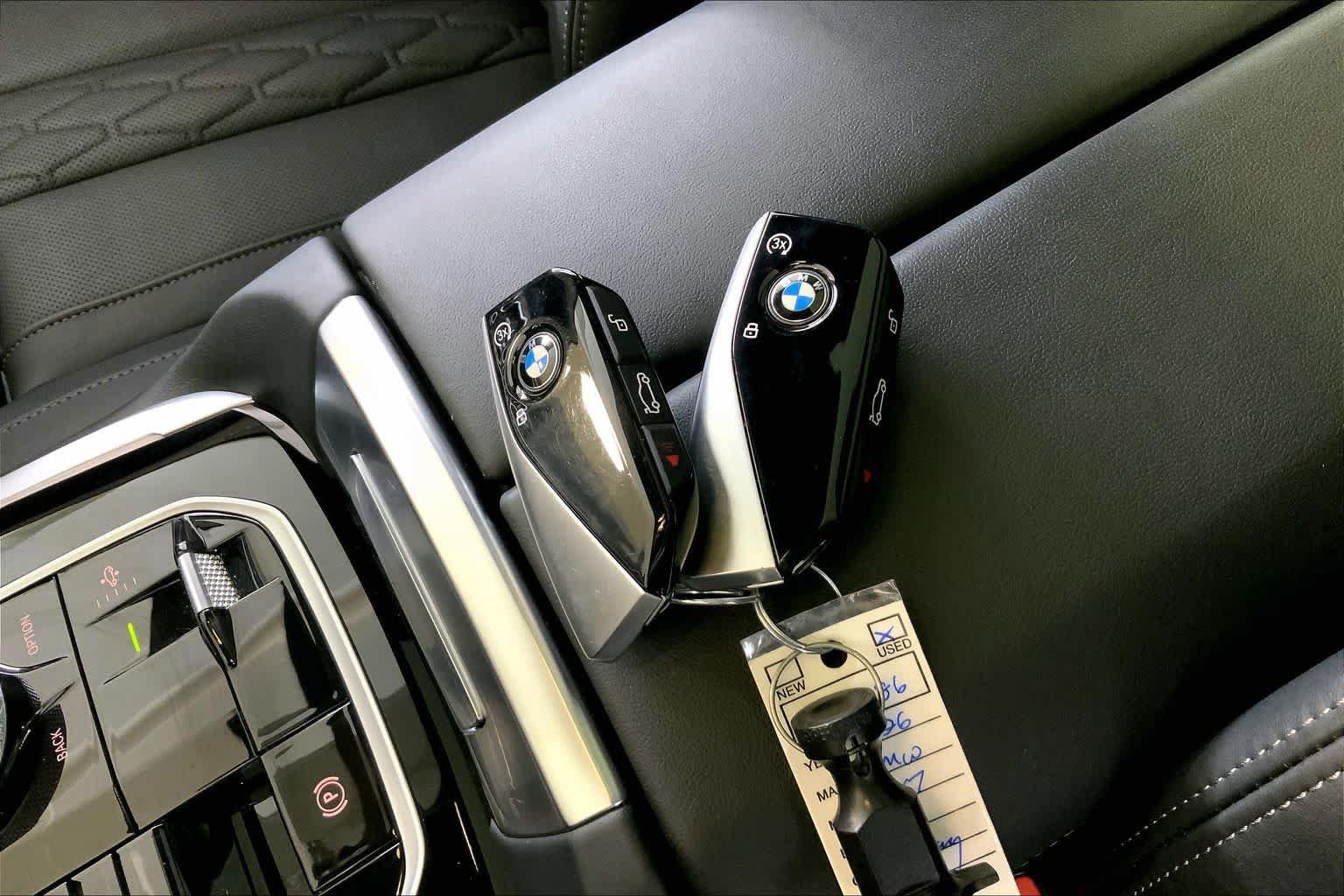 Used 2026 BMW X7 xDrive40i AWD/4WD image 14
