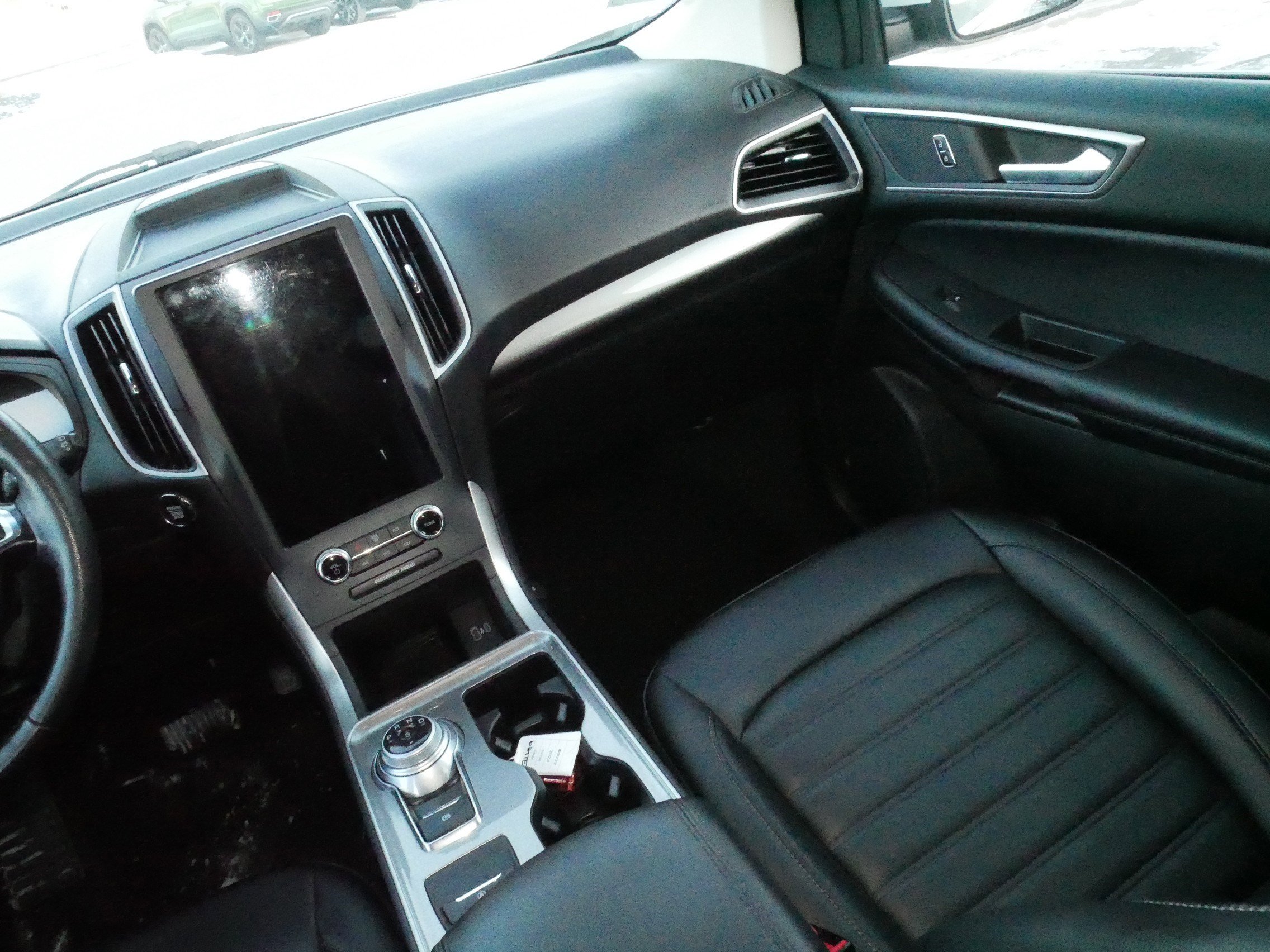 Used 2023 Ford Edge SEL image 11