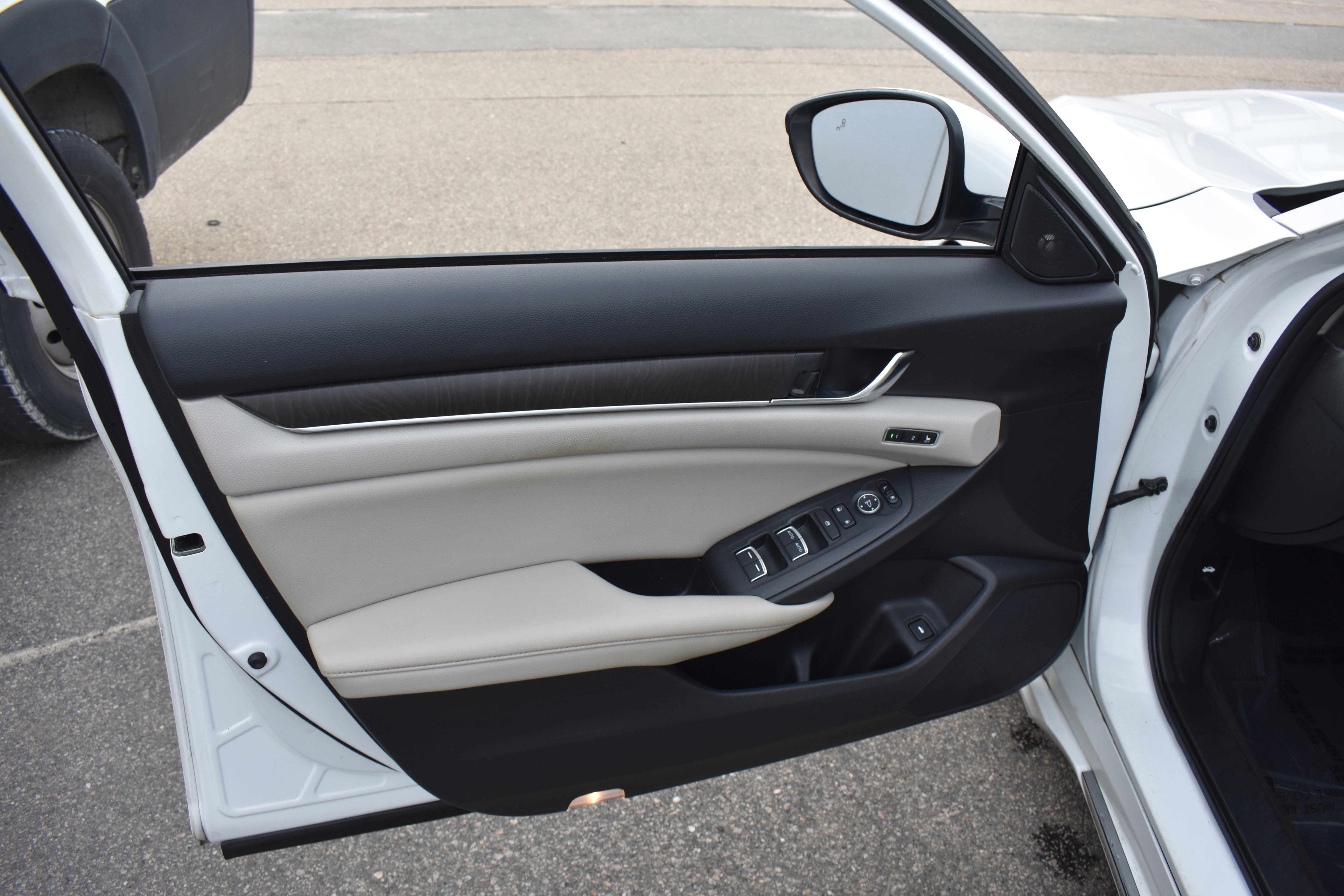 Certified 2021 Honda Accord EX-L image 25