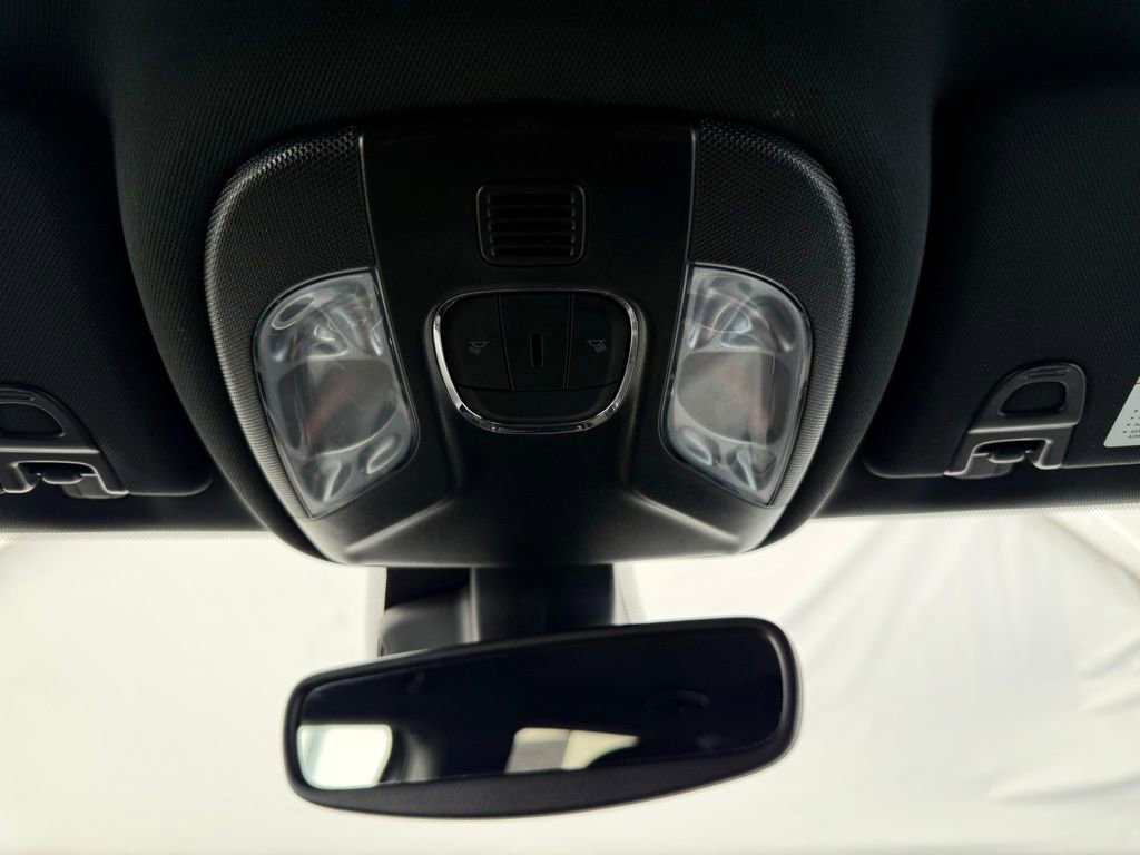 Used 2023 Jeep Compass Limited image 38