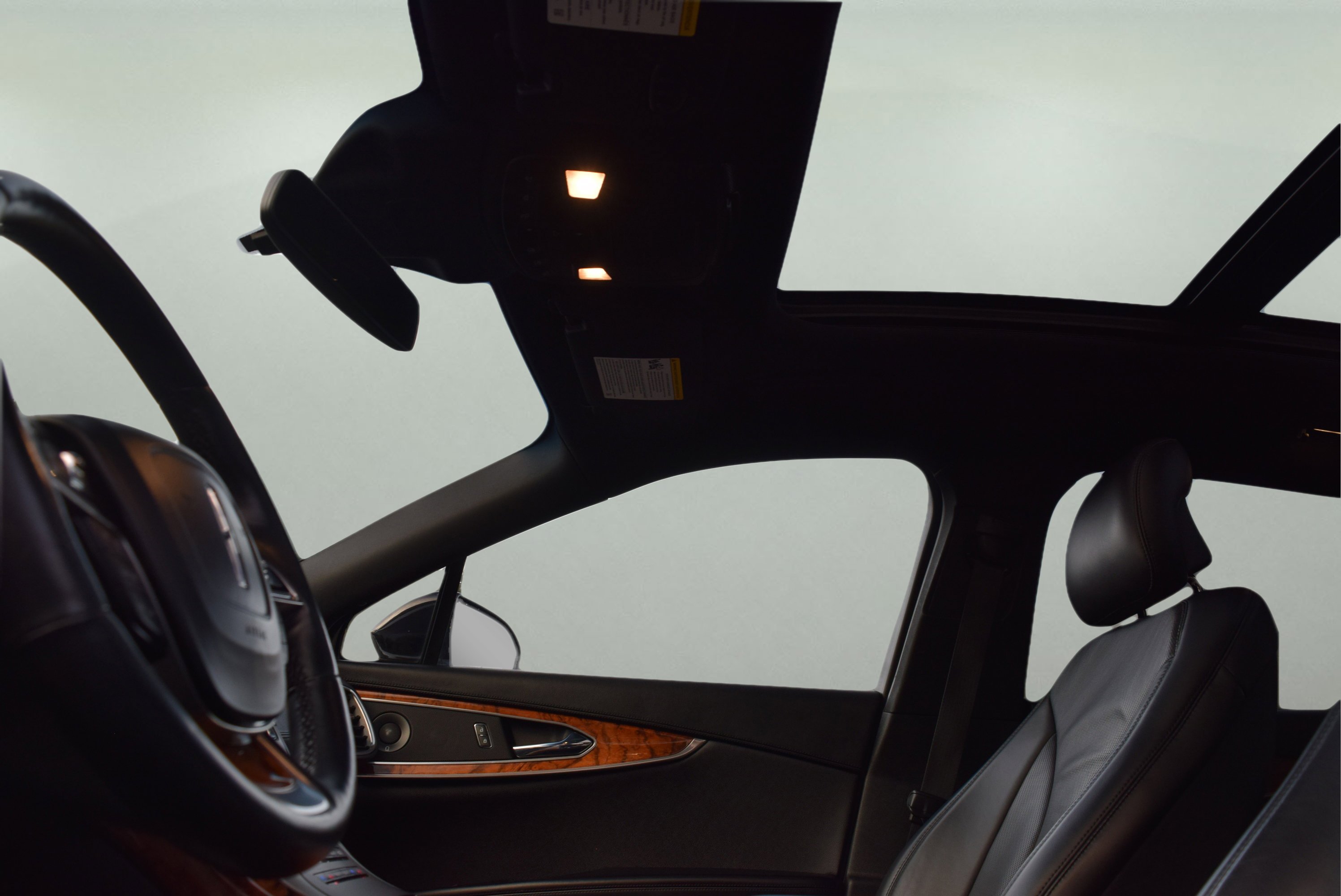 Used 2019 Lincoln Nautilus Reserve image 10