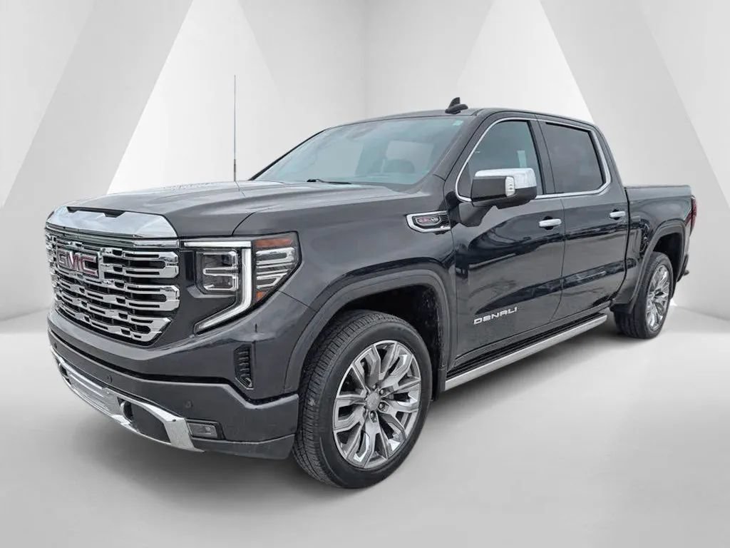 Used 2023 GMC Sierra 1500 Denali AWD/4WD image 3