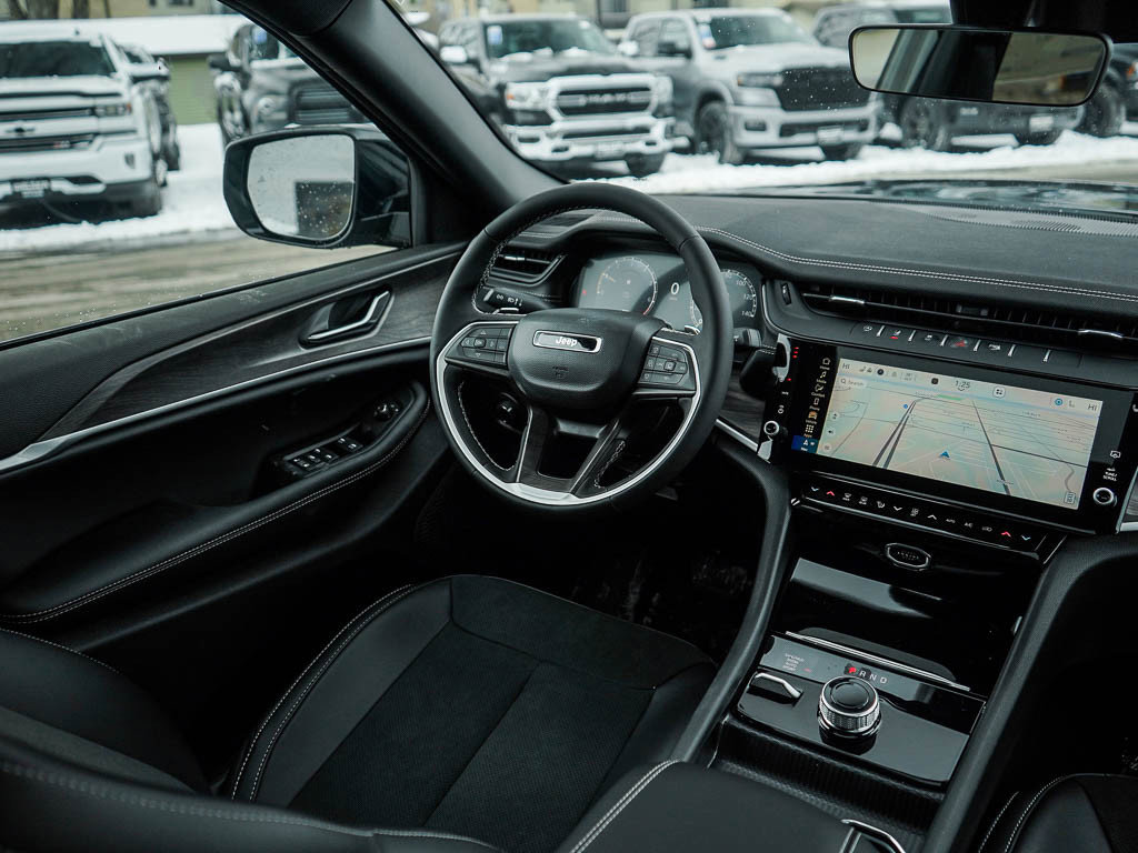 New 2026 Jeep Grand Cherokee Altitude AWD/4WD image 15