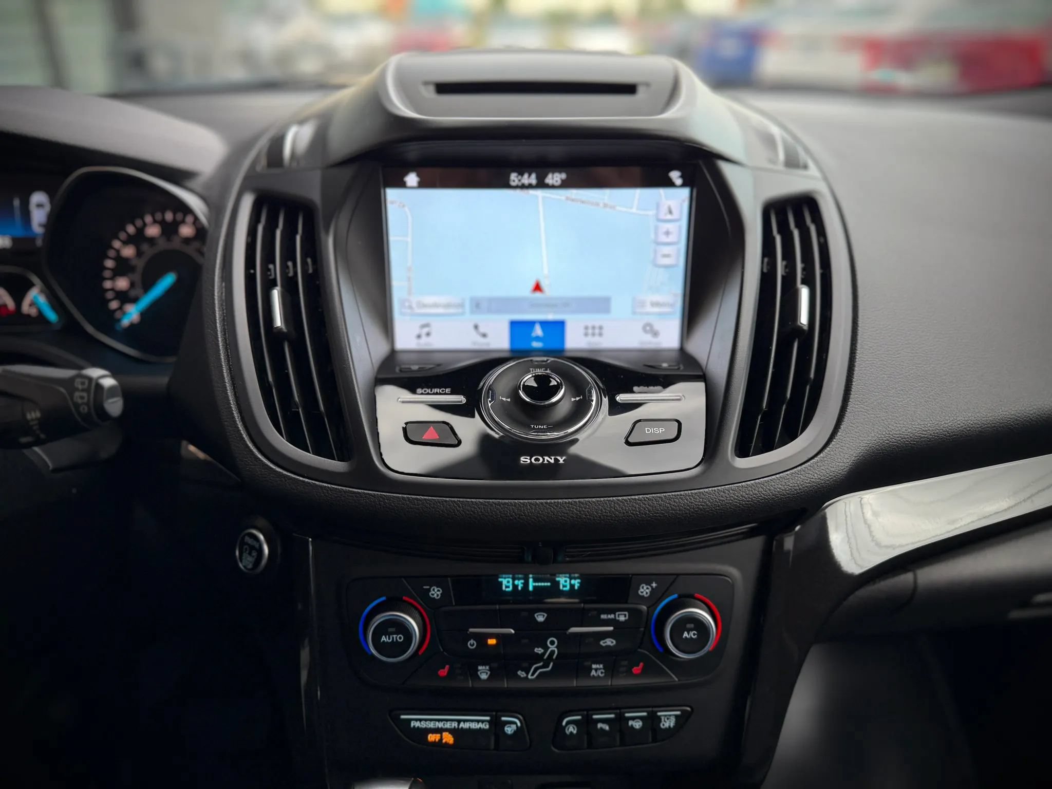 Used 2018 Ford Escape Titanium AWD/4WD image 15