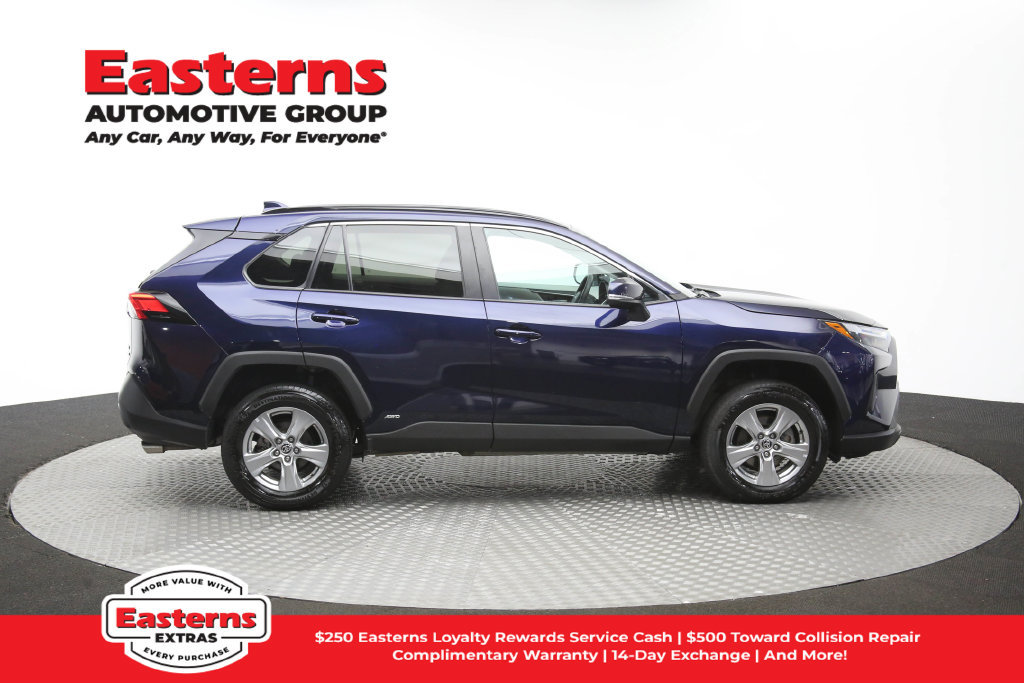 Used 2024 Toyota RAV4 XLE AWD/4WD image 44