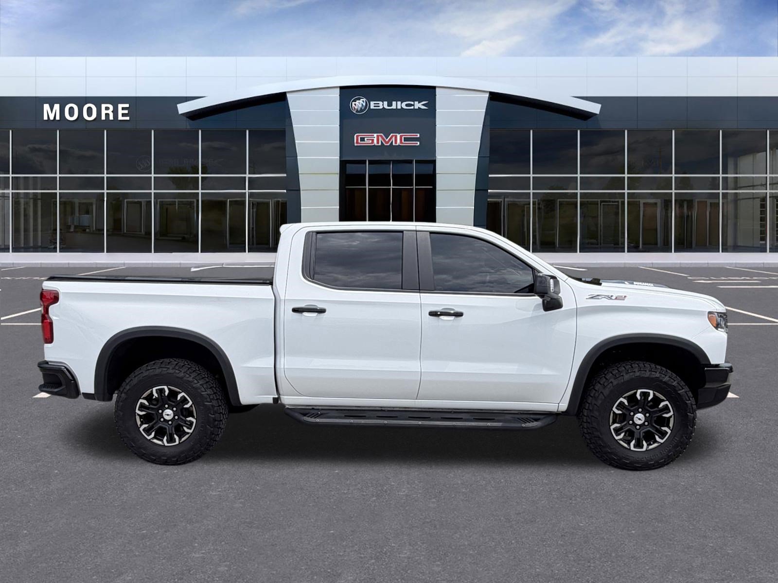 Used 2024 Chevrolet Silverado 1500 ZR2 AWD/4WD image 2