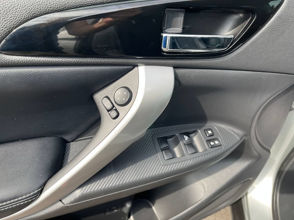 Used 2025 Mitsubishi Eclipse Cross SE AWD/4WD image 10