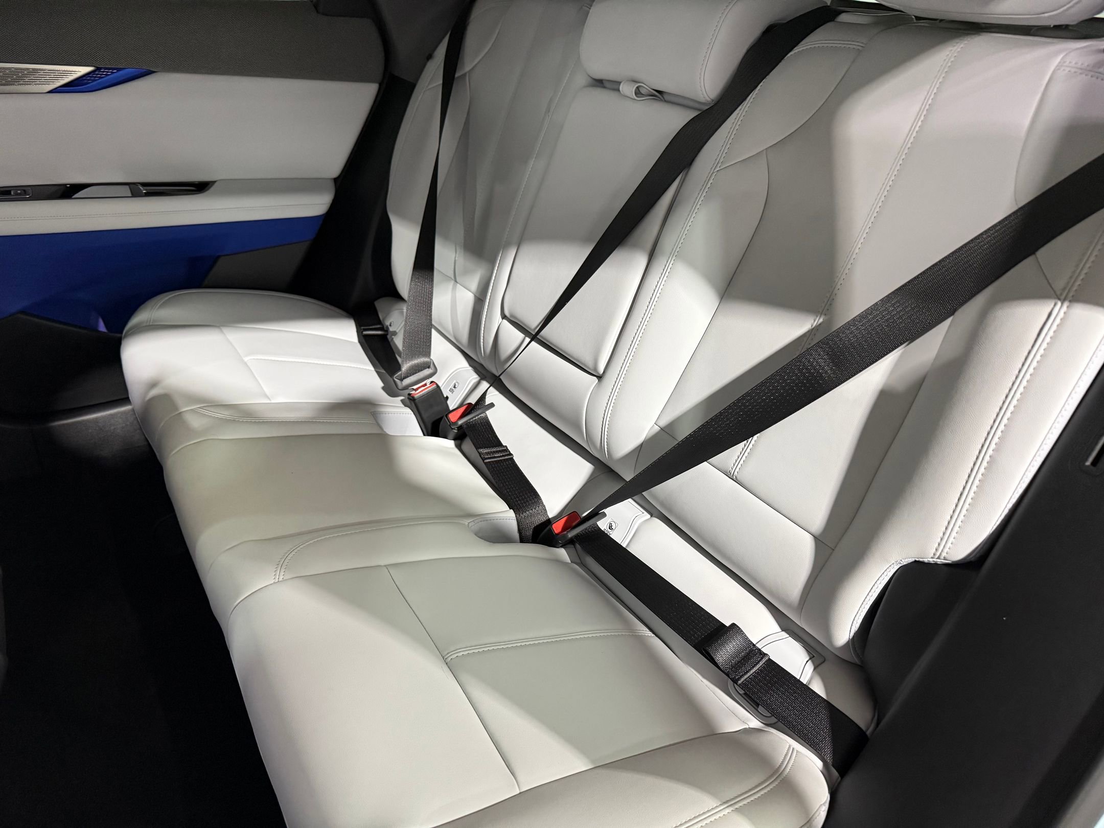 New 2026 Cadillac Optiq Sport 1 image 42