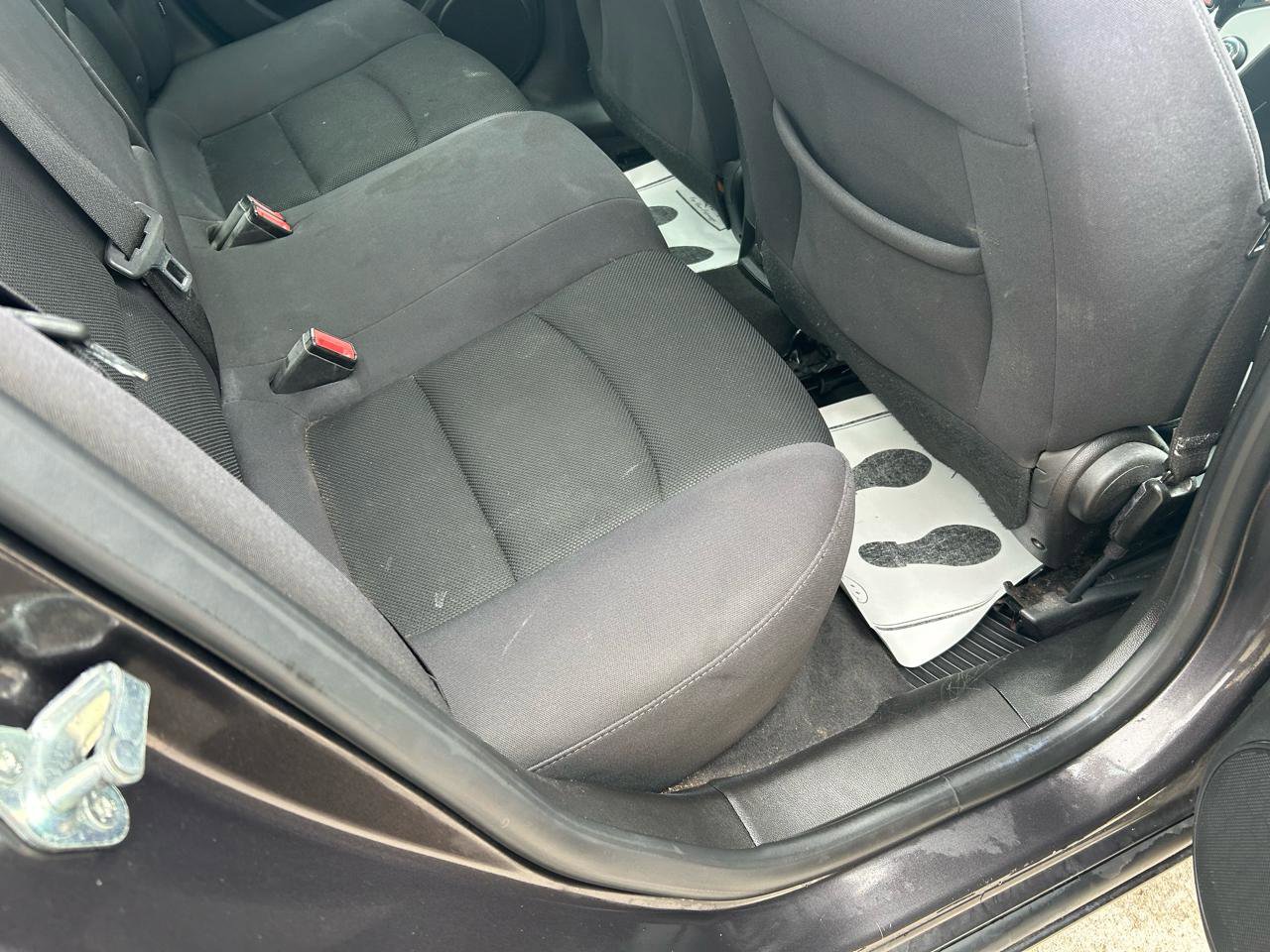 Used 2014 Chevrolet Cruze LT FWD image 11