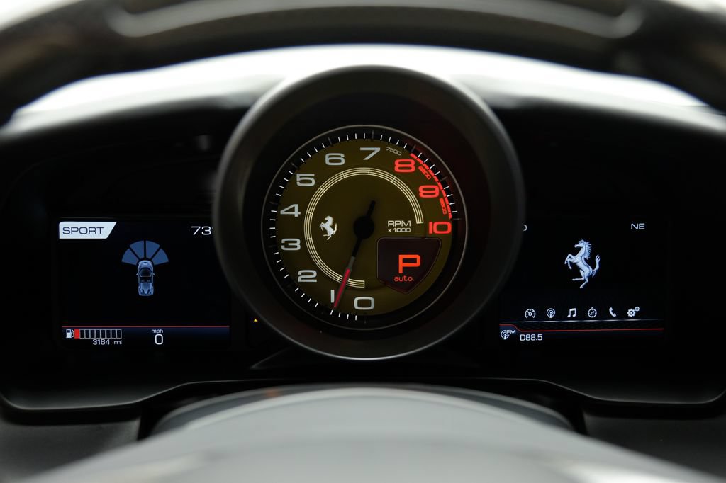 Used 2023 Ferrari F8 Tributo RWD image 21