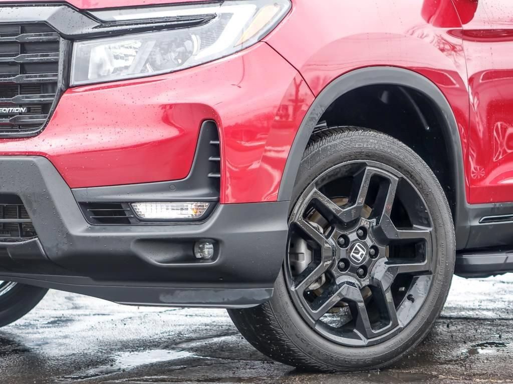 Used 2024 Honda Passport Black Edition image 3