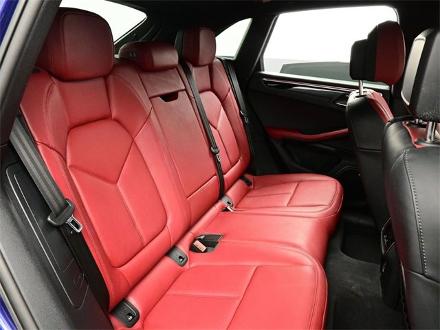 Used 2025 Porsche Macan image 17