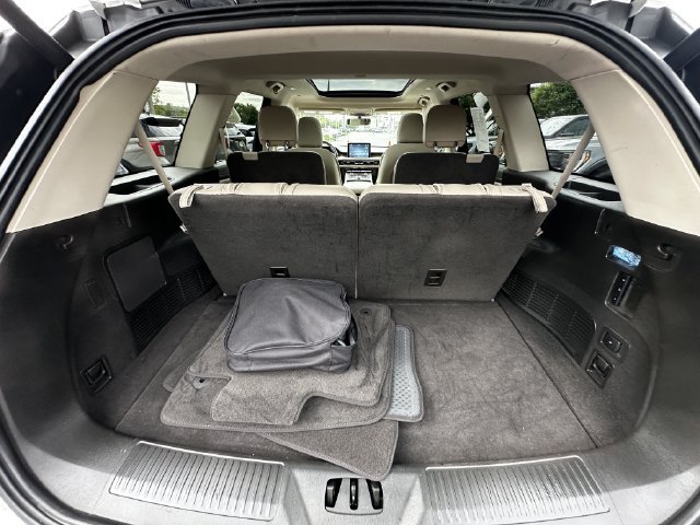 Certified 2023 Lincoln Aviator Grand Touring w/ Equipment Group 301A AWD/4WD image 44