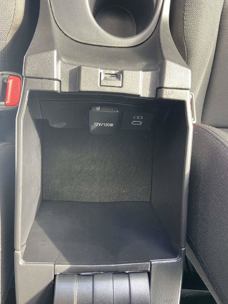 Used 2025 Toyota Corolla LE FWD image 25