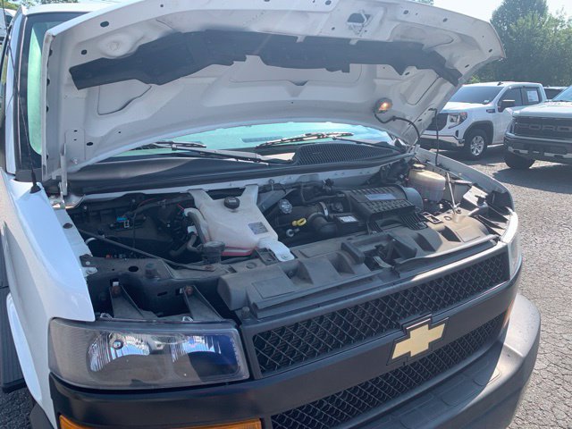Used 2018 Chevrolet Express 3500 LS RWD image 24