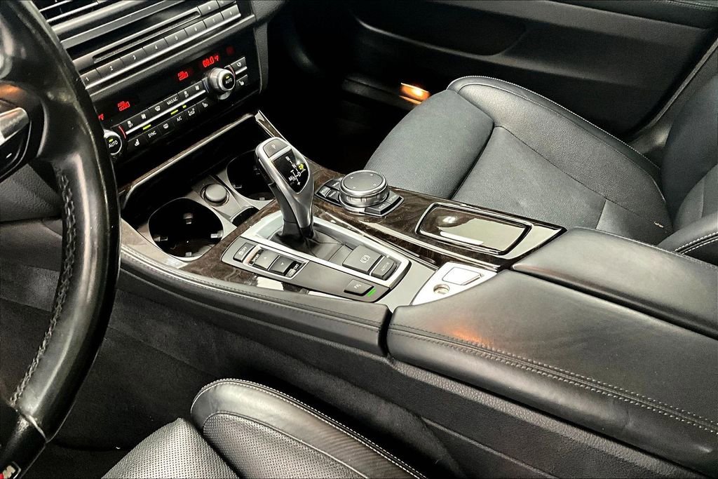 Used 2016 BMW 535i Sedan image 13