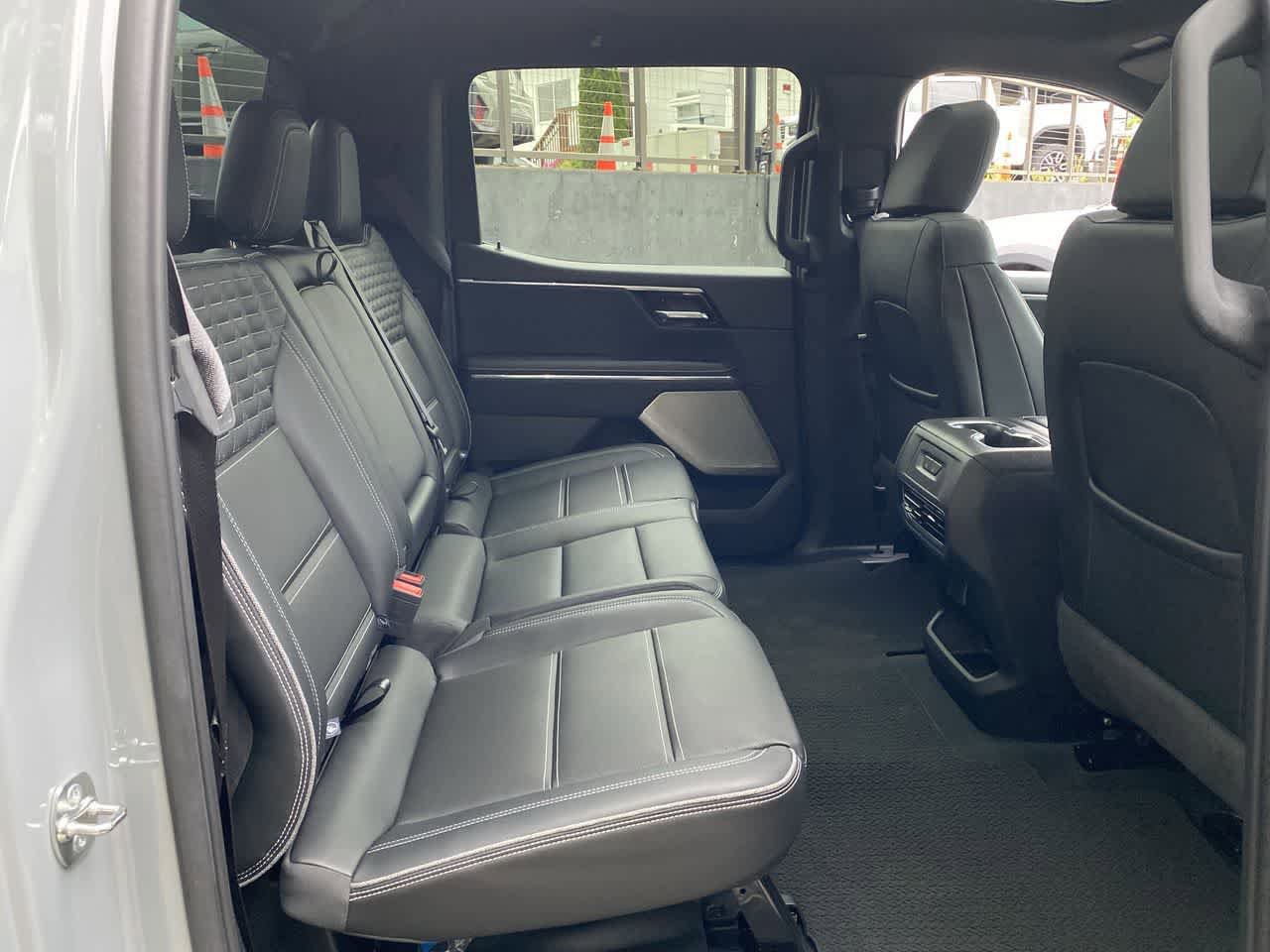 Used 2024 GMC Sierra EV Denali AWD/4WD image 17