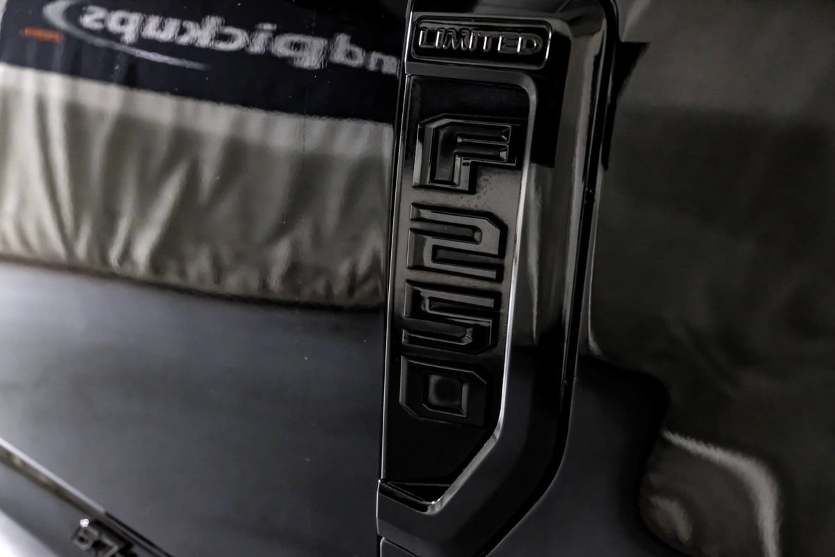 Used 2019 Ford F250 Limited w/ FX4 Off-Road Package AWD/4WD image 47