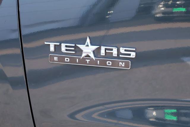 Used 2025 Chevrolet Silverado 1500 LTZ AWD/4WD image 3