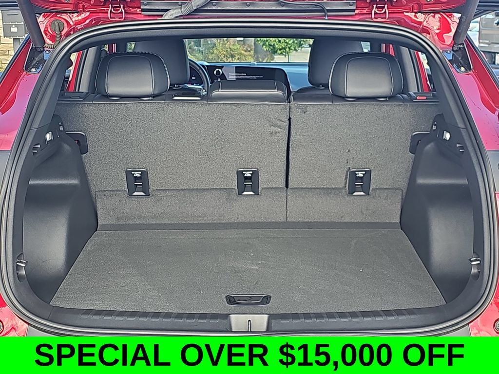 Used 2024 Chevrolet Blazer EV LT AWD/4WD image 12
