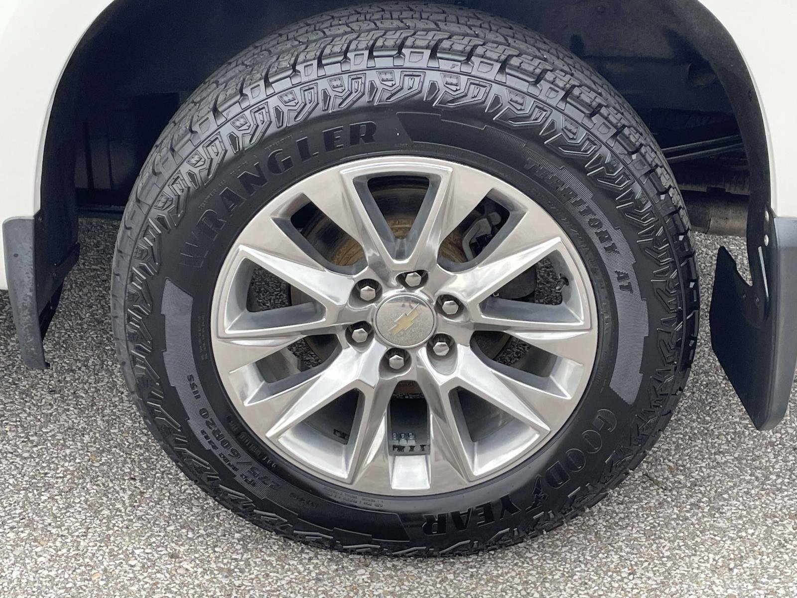 Certified 2022 Chevrolet Silverado 1500 LTZ w/ LTZ Premium Package AWD/4WD image 13