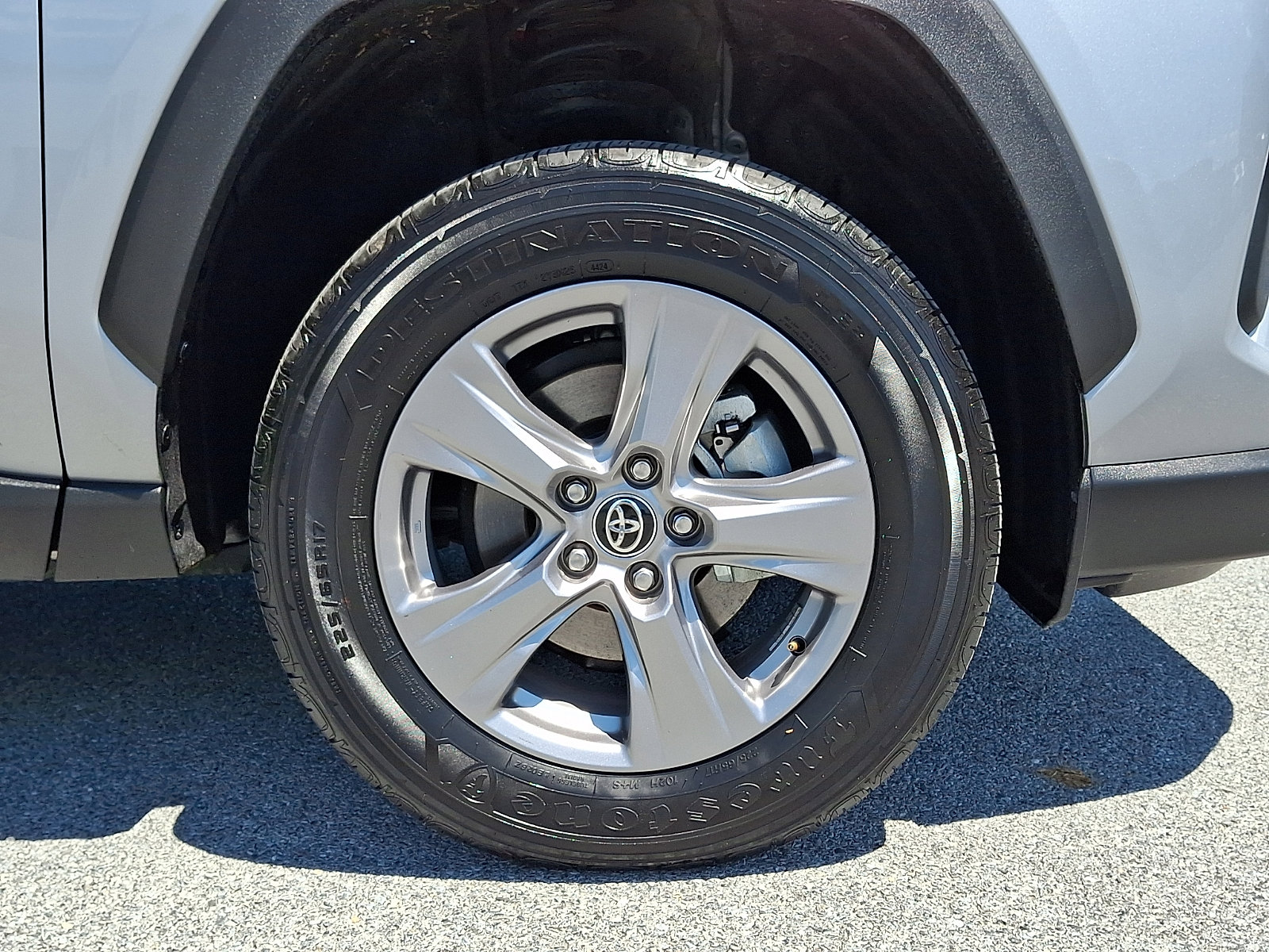 Certified 2025 Toyota RAV4 XLE AWD/4WD image 9