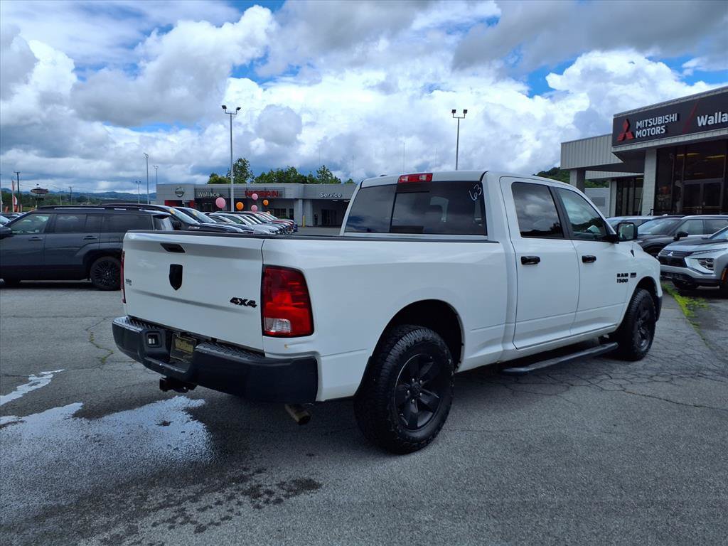 Used 2017 RAM 1500 Classic SLT AWD/4WD image 5
