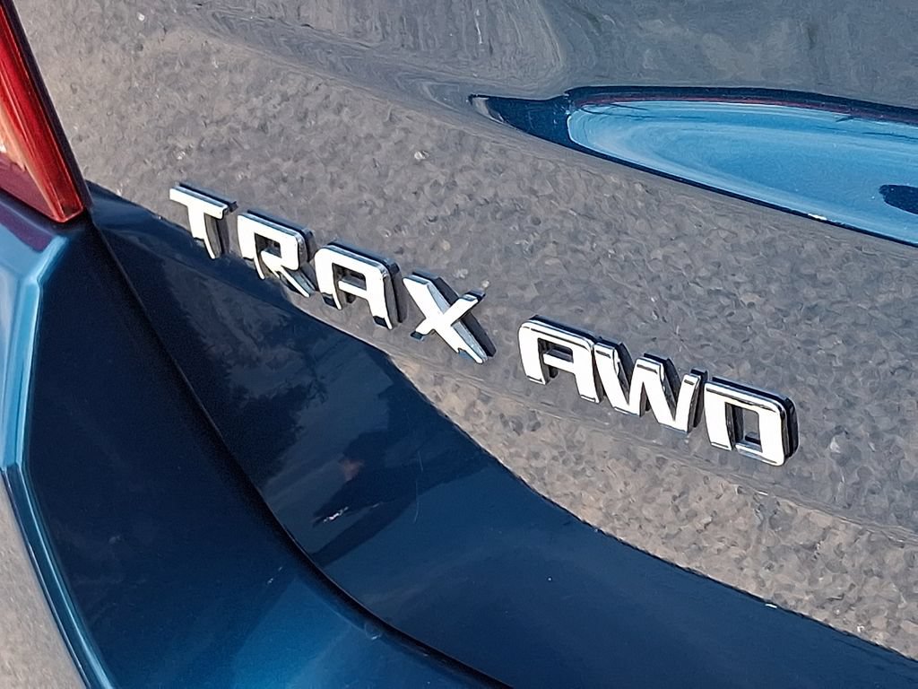 Certified 2020 Chevrolet Trax LT w/ LT Convenience Package AWD/4WD image 30