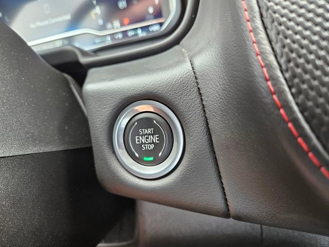 Used 2022 Chevrolet Suburban RST w/ Sport Performance Package AWD/4WD image 35