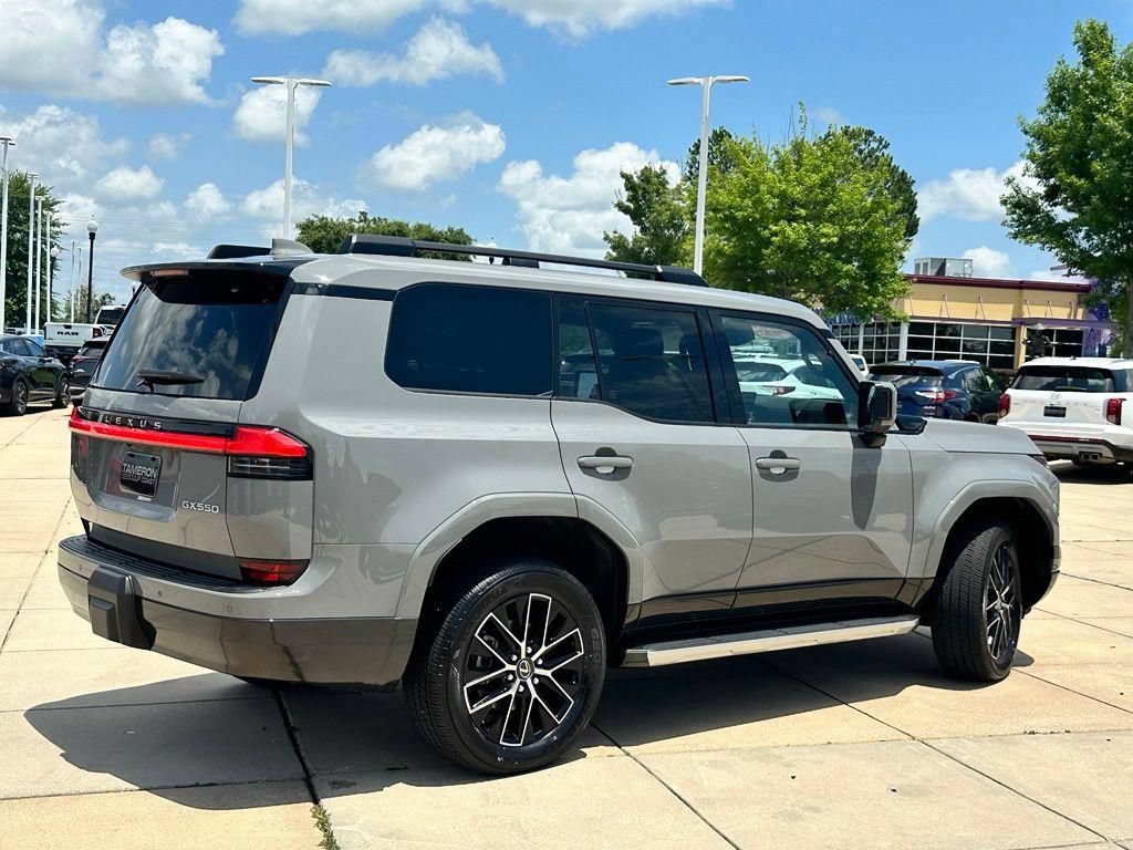 Used 2024 Lexus GX 550 w/ Accessory Package (2T) AWD/4WD image 30