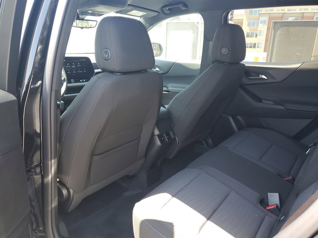 New 2026 Chevrolet Equinox LT w/ Safety and Technology Package FWD image 14