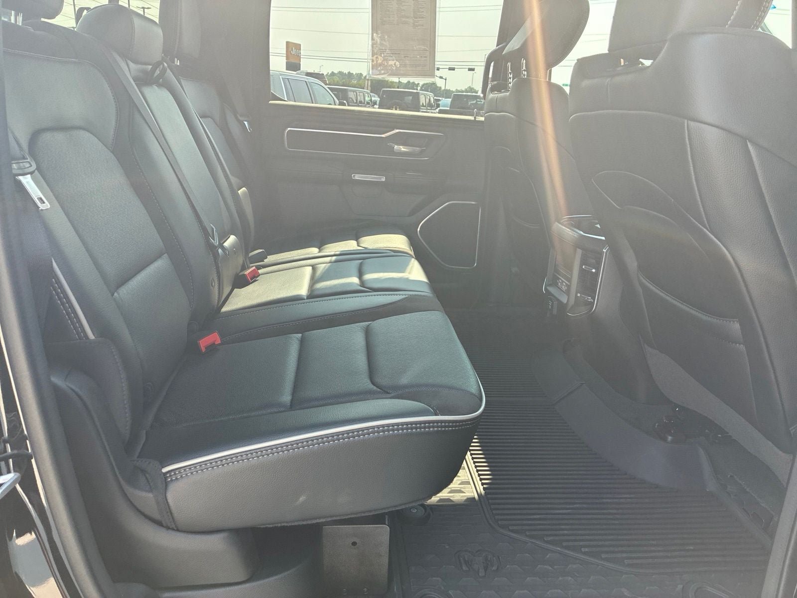 Used 2023 RAM 1500 Laramie AWD/4WD image 22