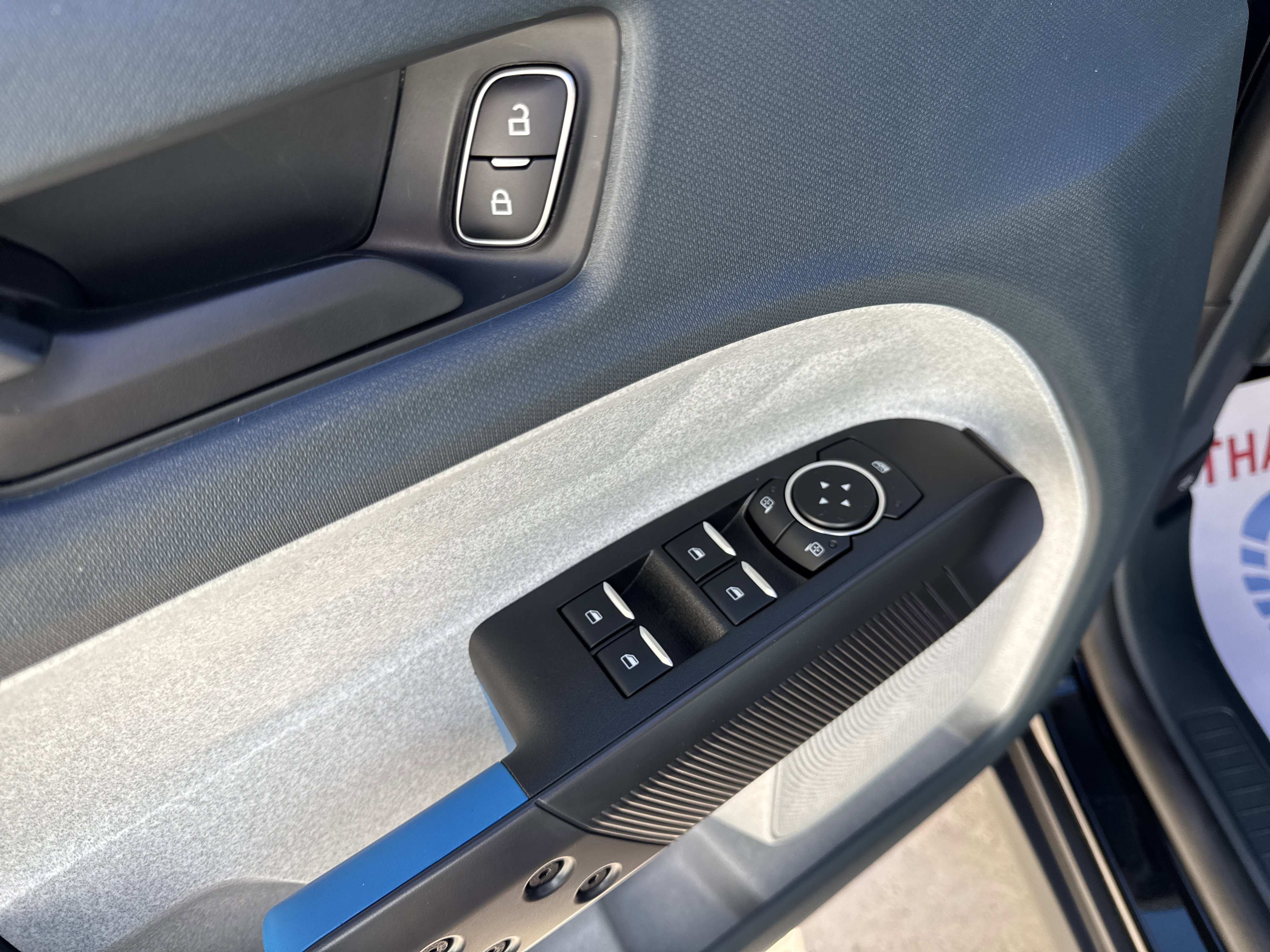 New 2025 Ford Maverick XLT image 16