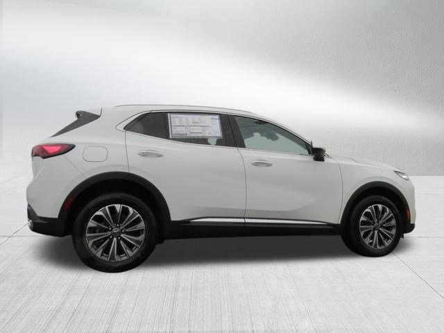 New 2025 Buick Envision Preferred image 2