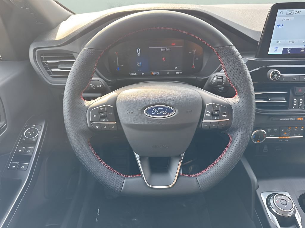 Used 2025 Ford Escape ST-Line AWD/4WD image 13