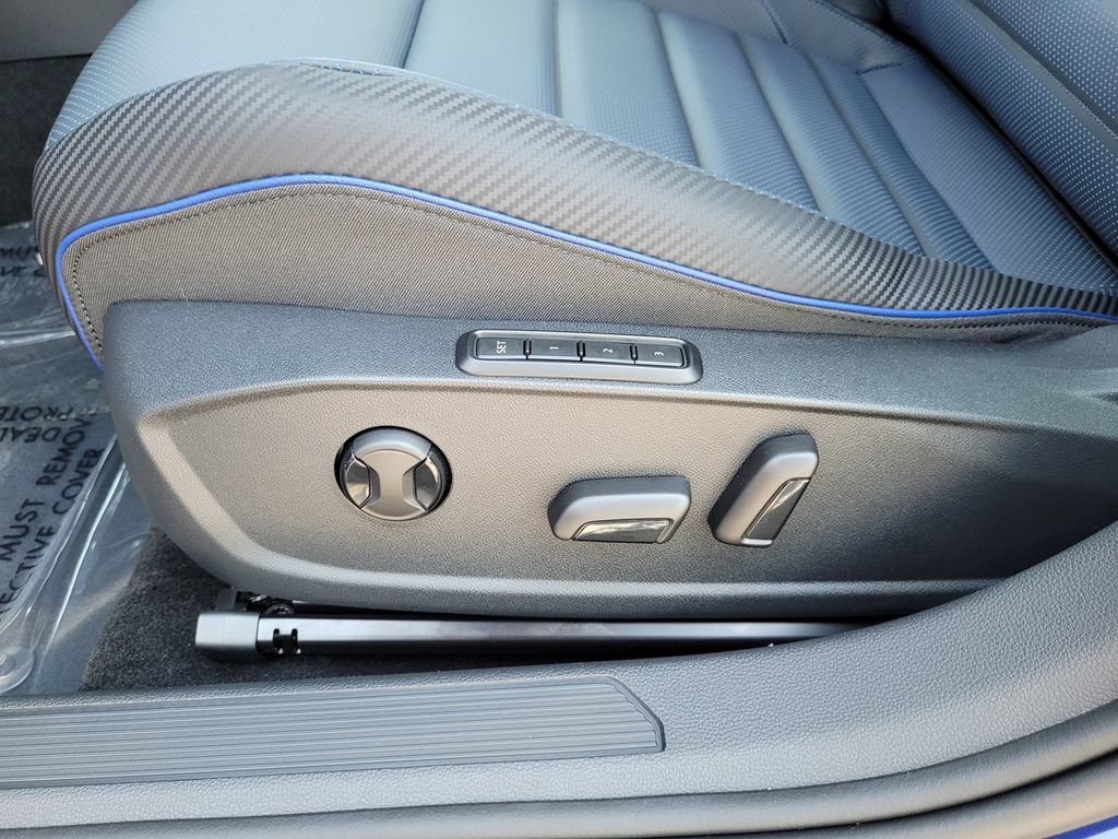 New 2026 Volkswagen Golf AWD/4WD image 12
