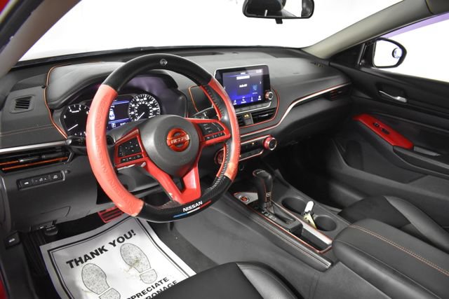 Used 2020 Nissan Altima 2.5 SR FWD image 13