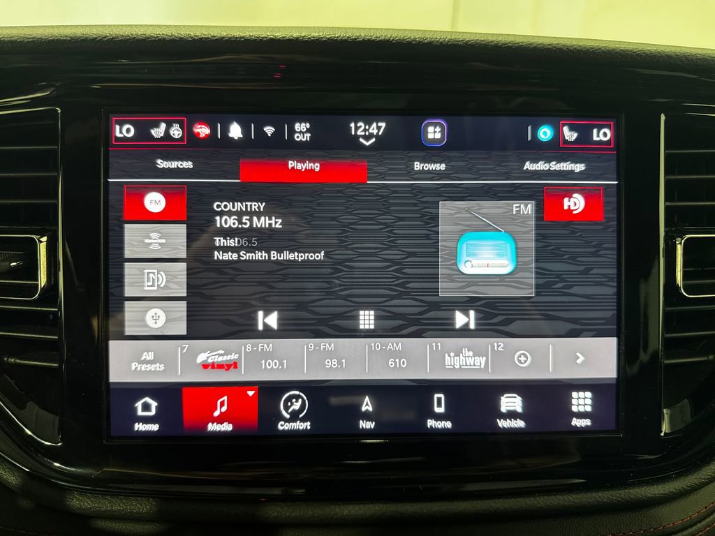 Used 2025 Dodge Durango GT AWD/4WD image 12
