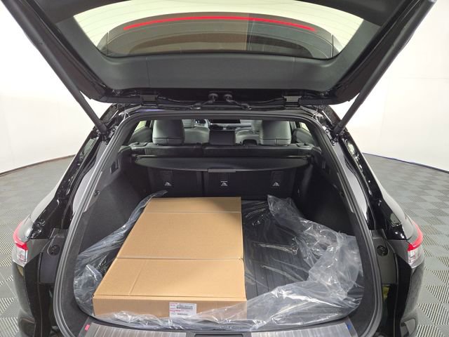 Used 2025 Toyota Crown Signia image 37