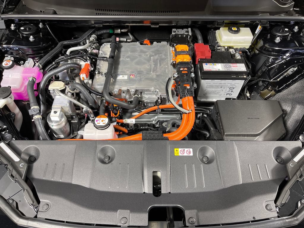 New 2026 Toyota C-HR AWD/4WD image 9