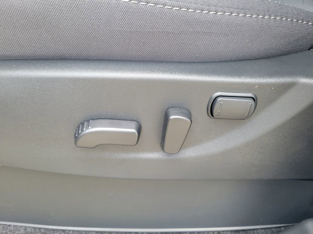 New 2025 Nissan Frontier SV image 15