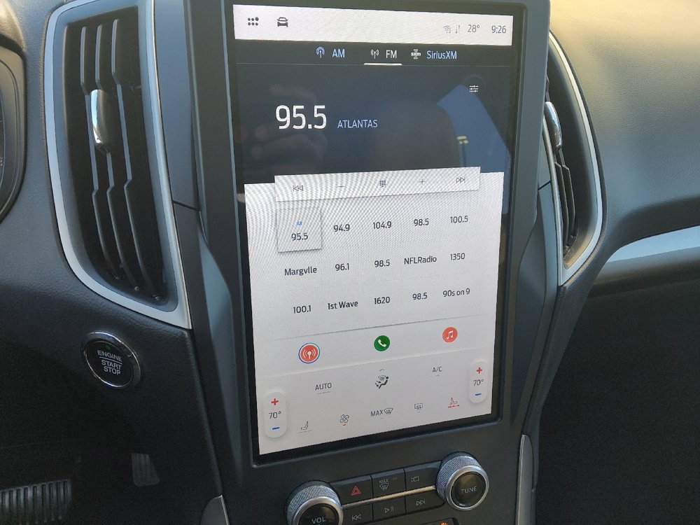 Used 2023 Ford Edge SEL image 25