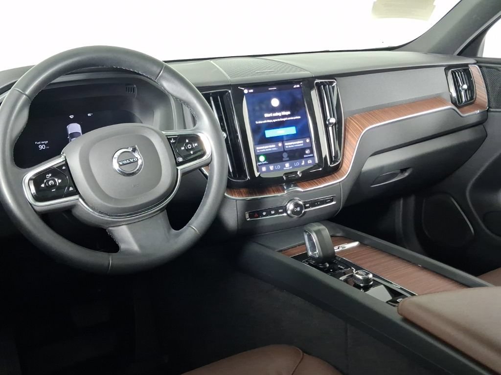 Certified 2023 Volvo XC60 B5 Plus w/ Climate Package AWD/4WD image 19