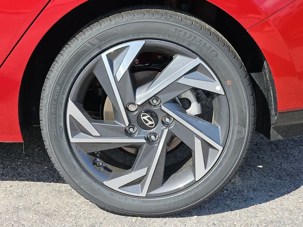Certified 2025 Hyundai Elantra Sport FWD image 7