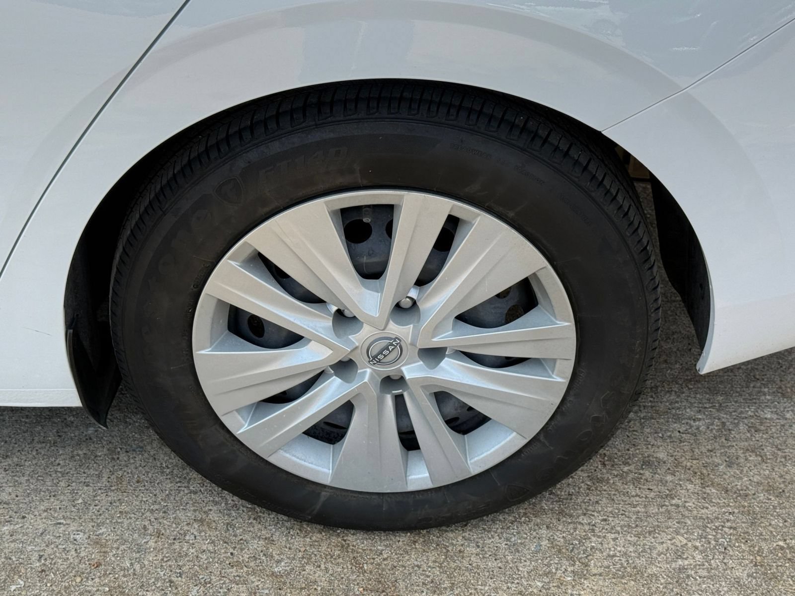 Used 2025 Nissan Sentra S FWD image 29